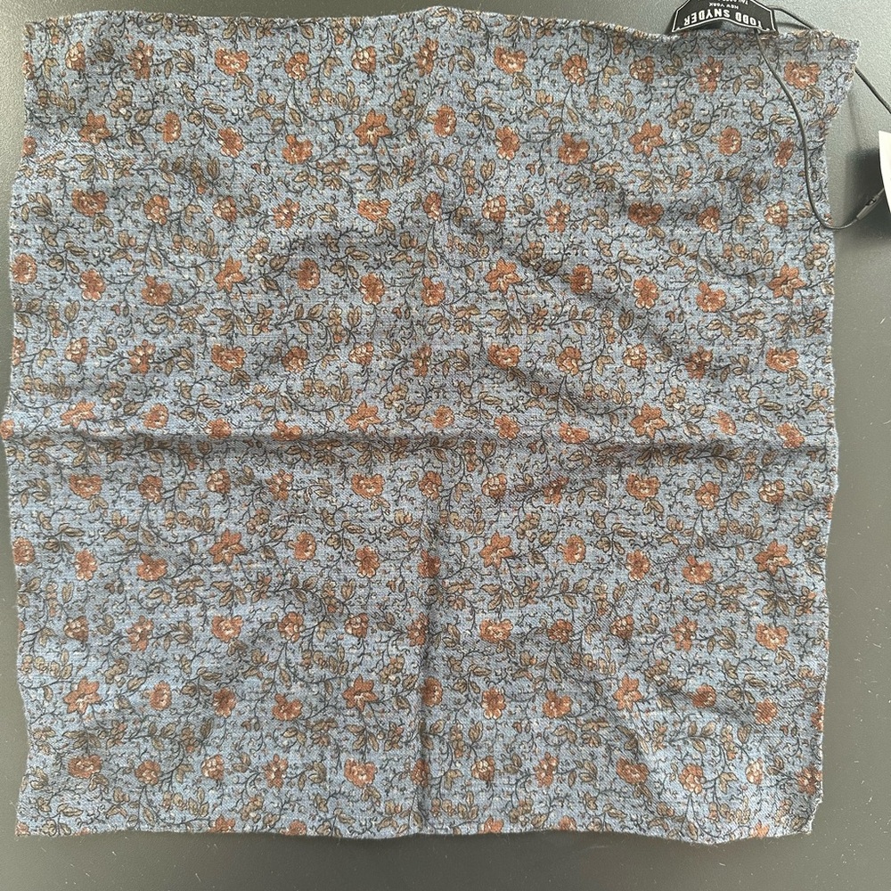 Todd Snyder floral pocket square